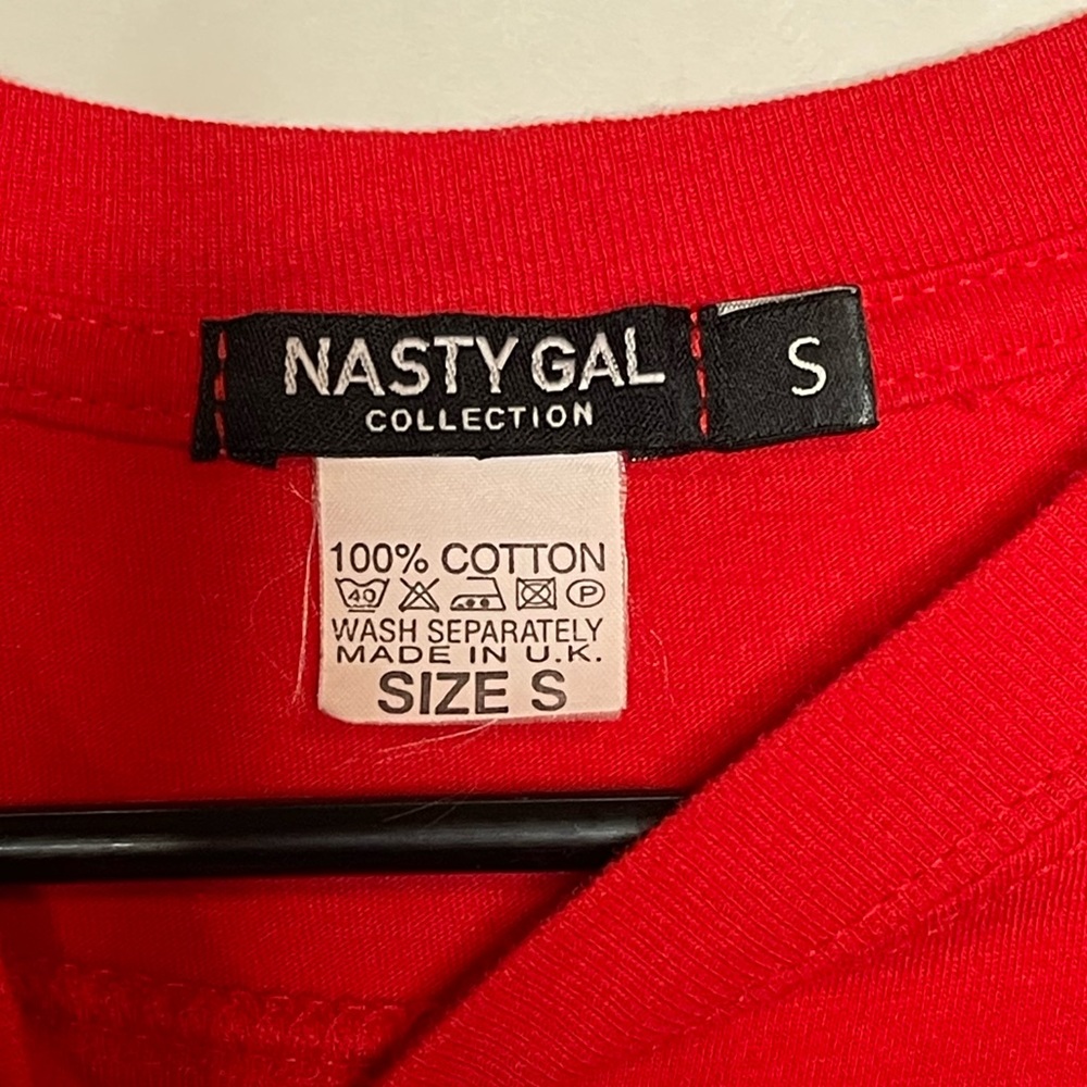 Nasty Gal “Don’t Tell Me to Smile” Tee Red Size Small - Picture 3 of 5